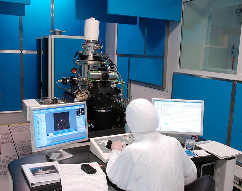 Helium Ion Microscope offering nanometer resolution
